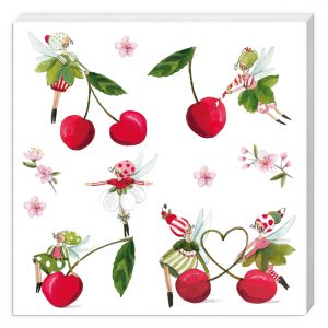 Cuatro hadas caprichosas interactuando con cerezas y hojas sobre un fondo blanco, rodeadas de pequeñas flores rosas.