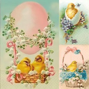 Tres tarjetas de Pascua antiguas representan pollitos con flores: uno en una canasta con un huevo grande, otro naciendo con lilas y otro en una canasta floral con un lazo rosa.