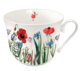 Taza de té blanca con diseño floral con flores rojas, moradas y azules y tallos verdes.