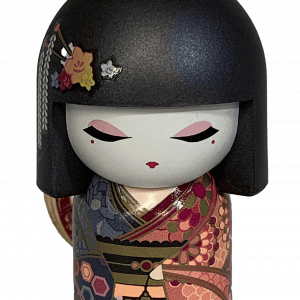 Llavero de muñeca Kokeshi con pelo negro, motivos florales y un kimono colorido.