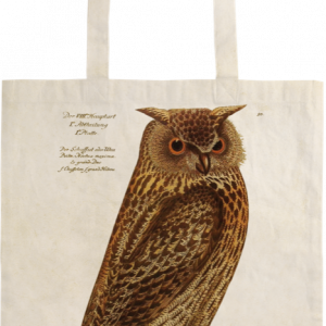 La BOLSA ALGODÓN BUHO es una bolsa tote de color beige con una detallada ilustración de un búho sobre una rama y un texto manuscrito a su lado.