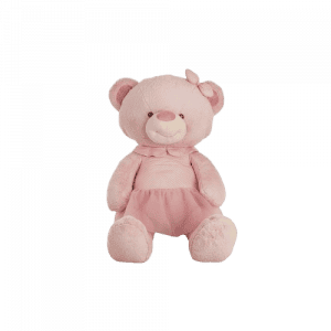 Un osito de peluche rosa con un lazo en la cabeza y vestido de rosa, sentado en posición vertical sobre un fondo blanco liso.