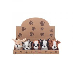 Una caja de cartón con huellas de patas contiene cuatro perros de peluche de diferentes colores y razas, con la etiqueta "Little Kids".